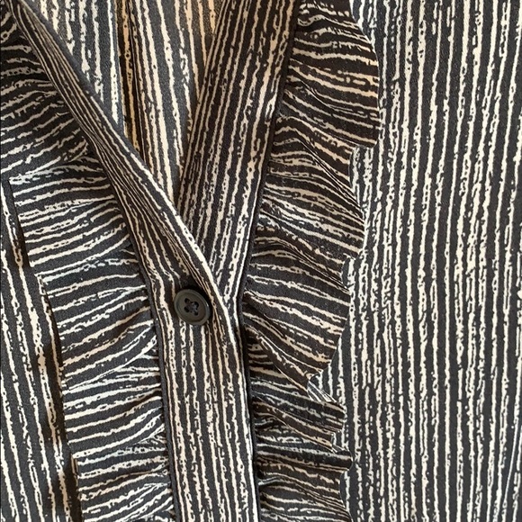 Banana Republic blouse - Picture 4 of 6